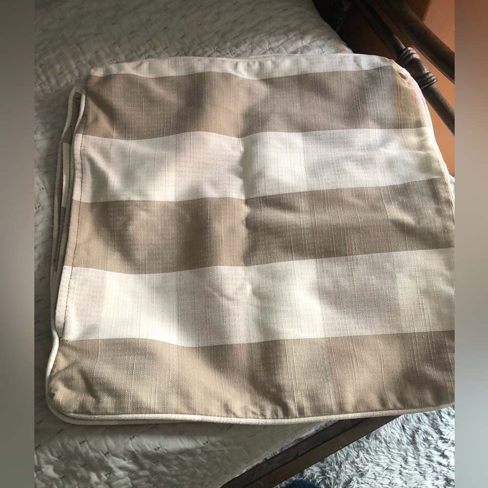 Decorative pillow cover